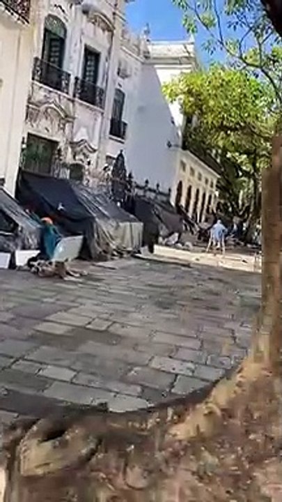 Veja o que a política de lockdowns dos governadores está fazendo com Recife.