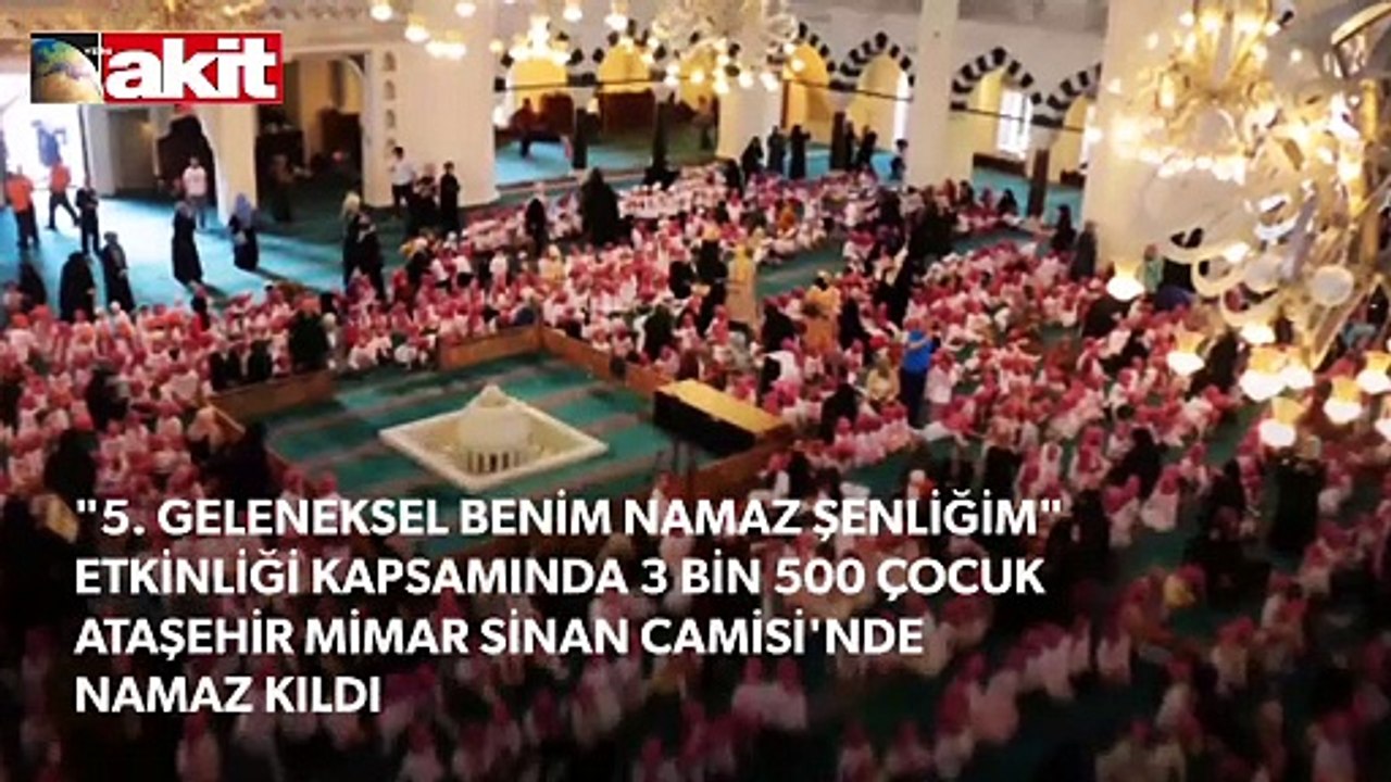 Çocuklar namazda