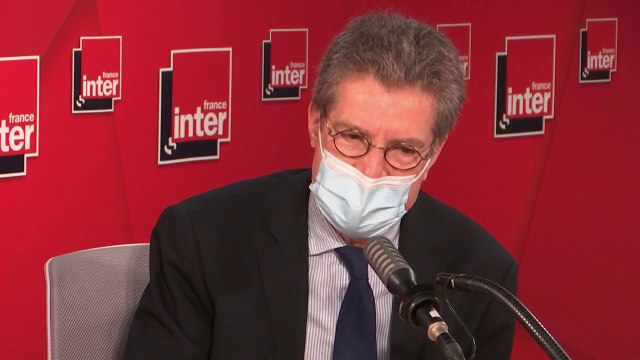Antoine Compagnon : Baudelaire a assisté à la naissance de la photographie, à celle de la grande presse, comme nous avons assisté à celle du monde numérique. Et de la même façon, nous avons une relation de dépendance et d'irritation.