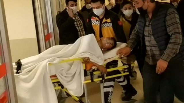 Tiner tenekesini yakmaya çalışırken patlama