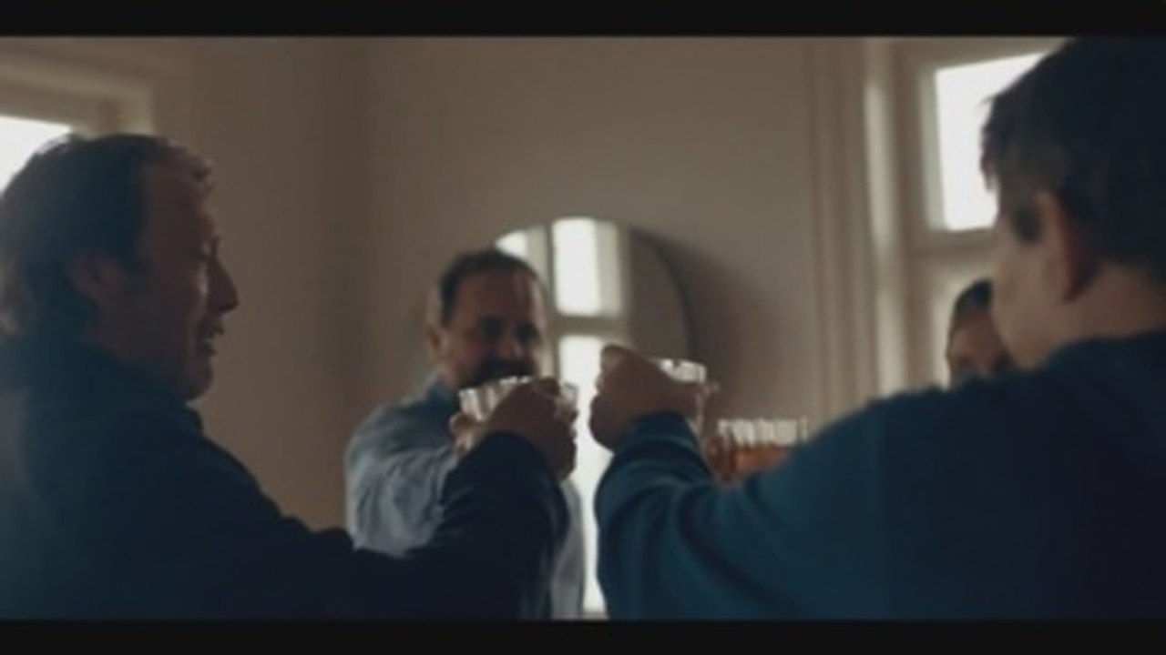 "Otra ronda" con Vinterberg y una comedia gallega de cuñados, en los cines