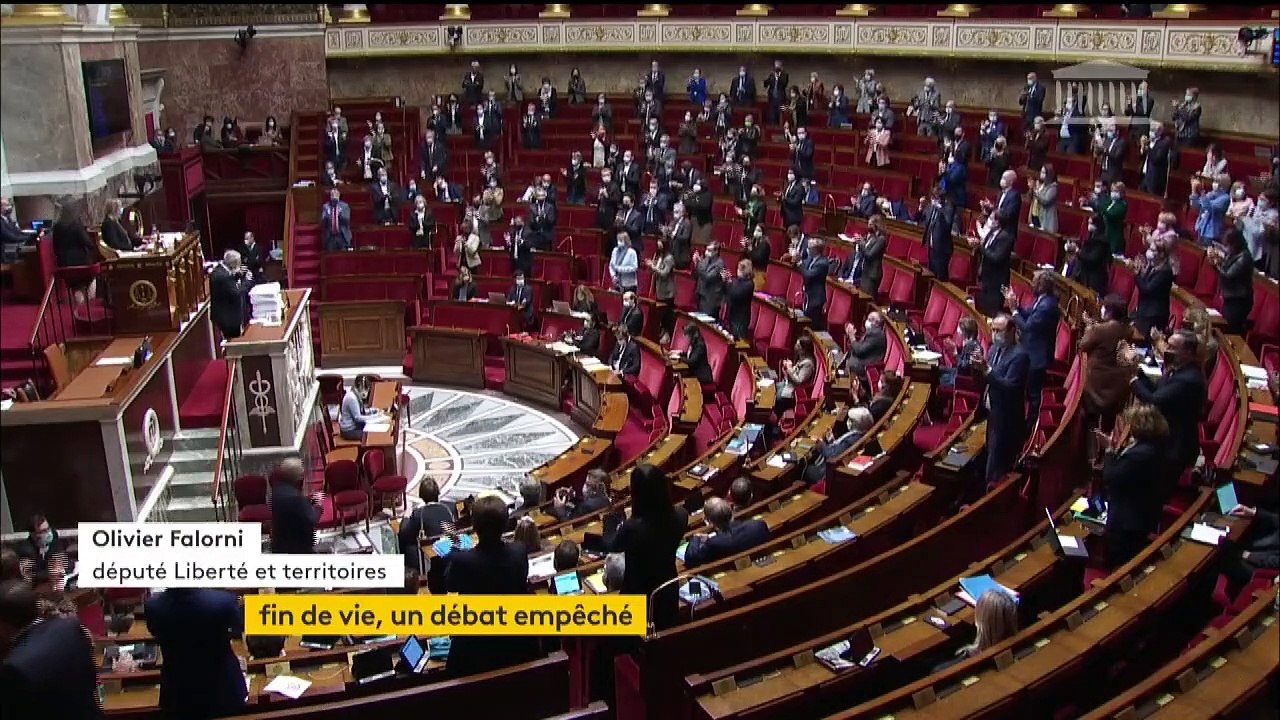 Euthanasie : la proposition de loi sur la fin de vie compromise par 4 000 amendements déposés