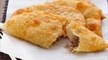 Dışı Çıtır, İçi Sulu, Puf Puf Çiğ Börek (Çi Börek) Tarifi _ Kahvaltı Tarifleri