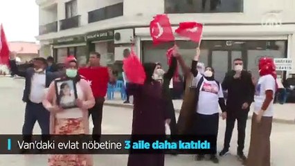 Van'daki evlat nöbetine 3 aile daha katıldı