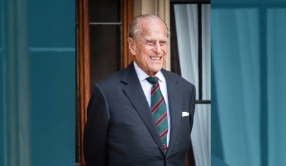 Les dates clés de la vie du prince Philip, époux de la reine Elizabeth II