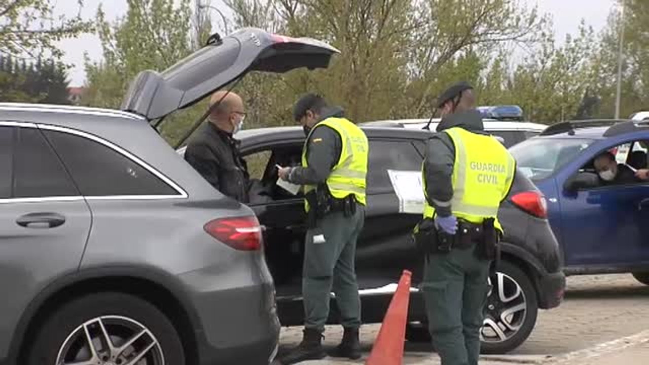 España se mantiene cerrada, excepto Madrid y las islas