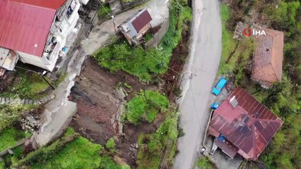 Gürültüye koşan aile heyelan şoku yaşadı