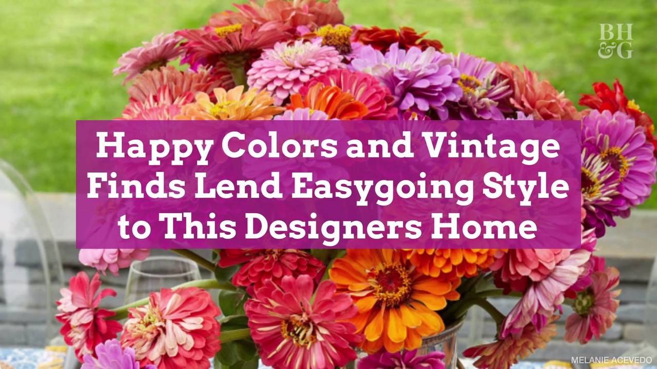 Happy Colors and Vintage Finds Lend Easygoing S...