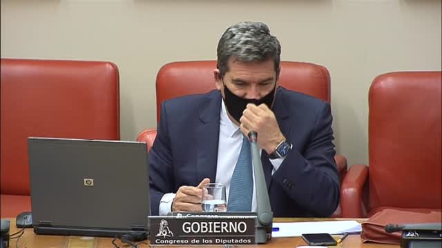 Escrivá quiere premiar a los trabajadores que dilaten su jubilación con hasta 12.000 euros por cada año de retraso