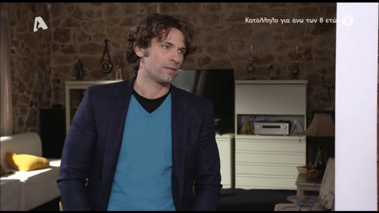 Apostolis Totsikas - Ela sti thesi mou (season 5 episode 147 scenes)