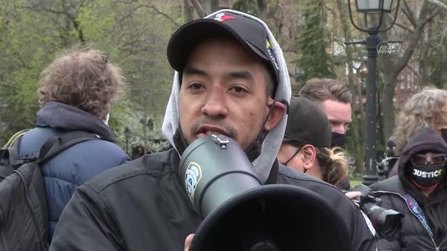 Minneapolis'te siyahi gencin polis kurşunuyla hayatını kaybetmesi New York'ta protesto edildi