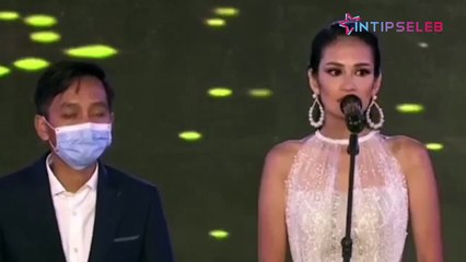 Penerjemah Intan Wisni Tuai Pujian Warganet