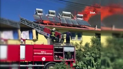 Fethiye’de bir ev alev alev yandı