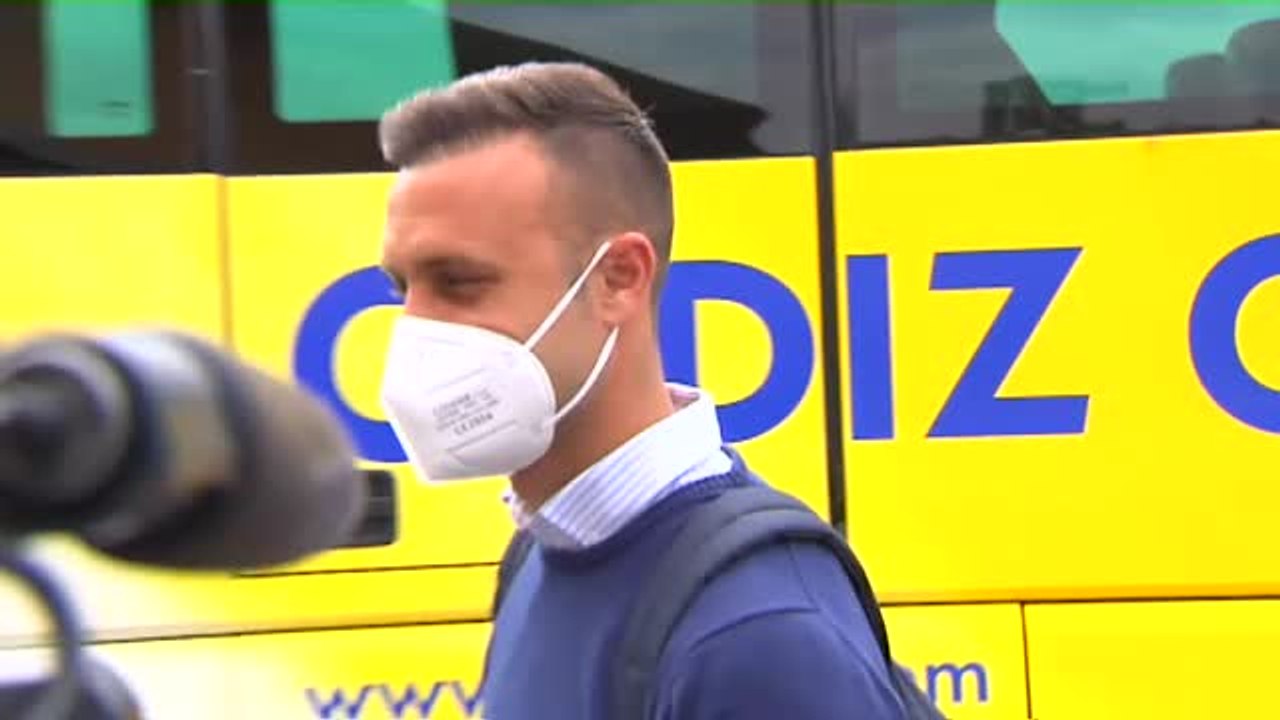 Cala "muy contento y muy feliz" tras ser exculpado de racismo por laLiga