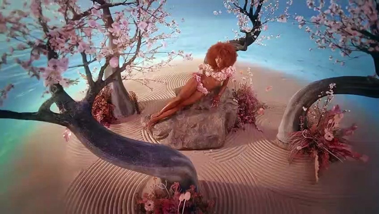 Doja Cat - Kiss Me More (Official Video) ft. SZA