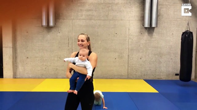 Oui les enfants sont de vrais petits acrobates, la preuve