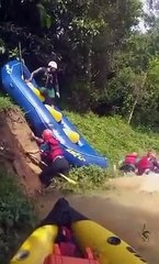 La première descente en rafting est toujours un grand moment... enfin presque