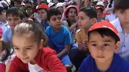 Türk ve Suriyeli çocukların şenlik coşkusu