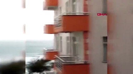 Sinop'ta hortum paniği kamerada