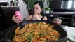 Lazy One Pan Bibimbap (Korean Mixed Rice) Recipe & Mukbang // Munching Mondays Ep.27