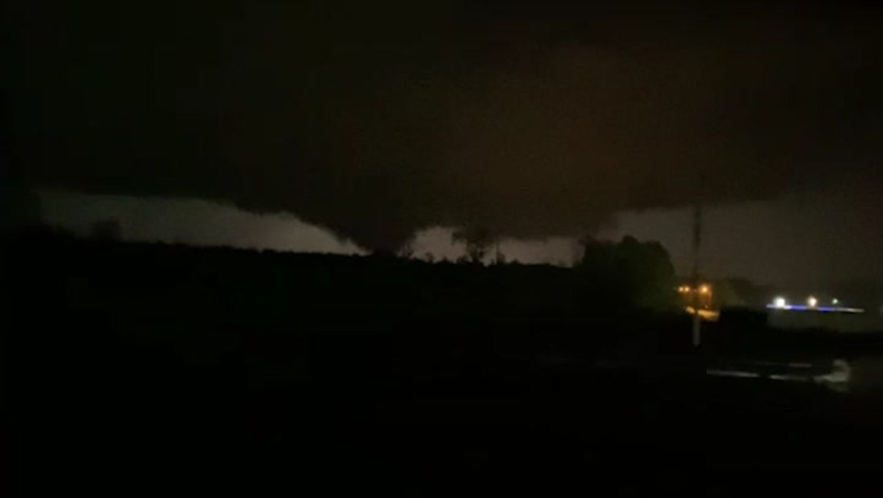 Tornado touches down in Mississippi amid severe weather outbreak