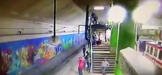 Yaşlı adam metrelerce yüksekten işte böyle düştü