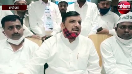 यूपी के एंबुलेंस में घूम रही लाशें, सीएम योगी दिखा रहे काला जादू : AAP