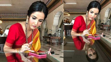 Jasmin Bhasin ने Aly के लिए पहनी ये खूबसूरत साड़ी क्या ?; Check Out | FilmiBeat