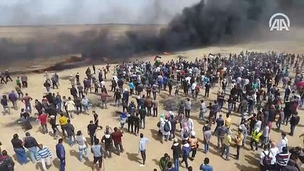 Gazze sınırındaki gösteriler drone ile havadan görüntülendi