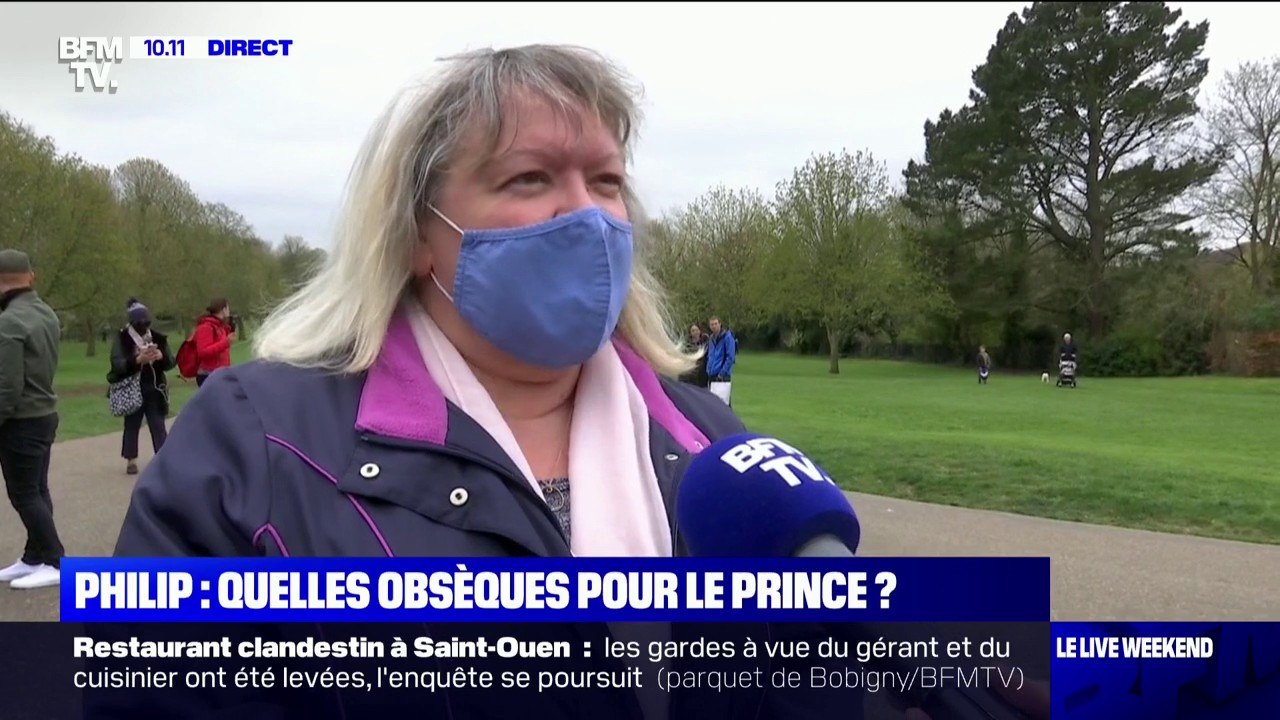 Mort du prince Philip: les hommages se multiplient devant l'entrée du château de Windsor