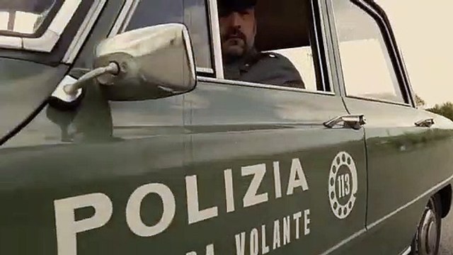 Polizia festeggia 169 anni con 'Ritorno al futuro'