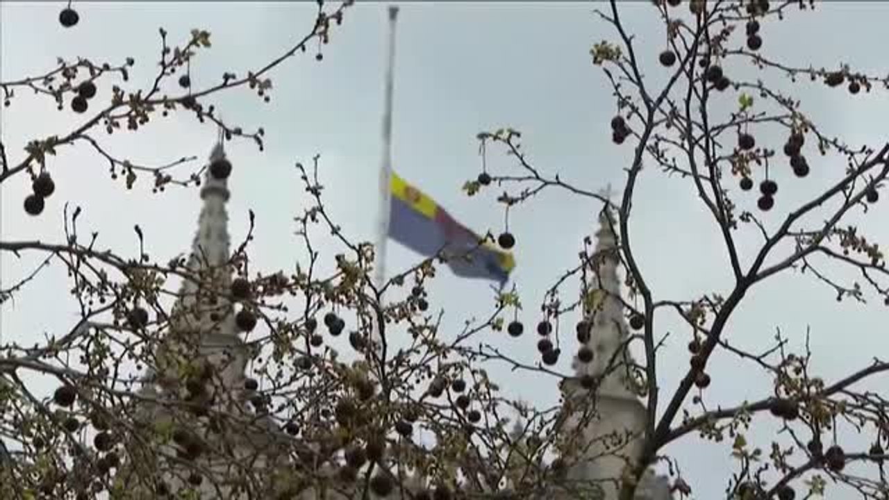 Las campanas de Westminster suenan 99 veces en memoria del príncipe Felipe