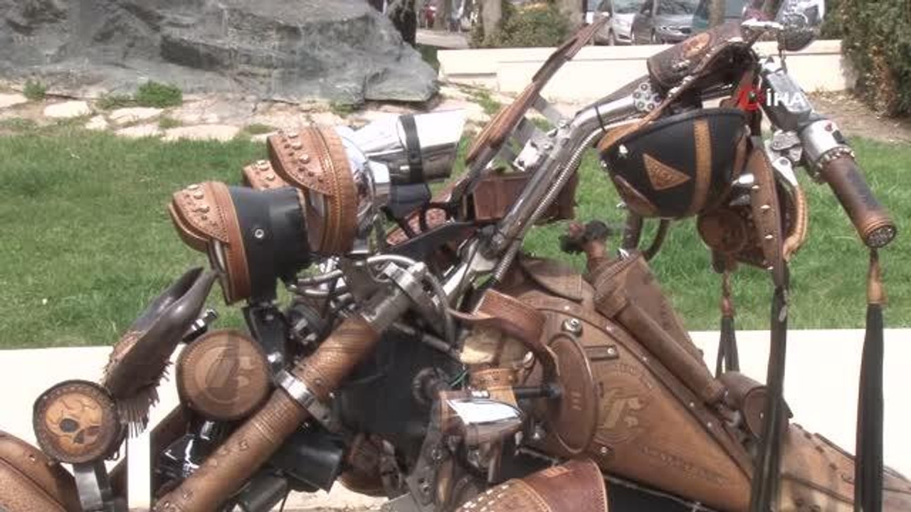 İlginç tasarımıyla dikkat çeken bu motosikletin dünyada eşi benzeri yok