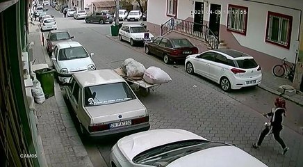 Son dakika... Kaza yapan kağıt toplayıcısından ilginç not; "Kazayı yapan kişiyim, geldim yoktunuz beni arayın"