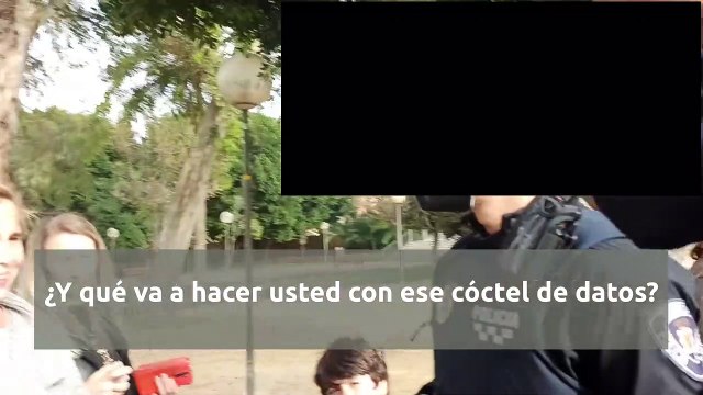 Un grupo de madres se reúnen todos los sábados en una plaza de Murcia para protestar por los recortes de libertades que sufrimos con la excusa del virus y para que los niños no lleven mascarillas en el colegio