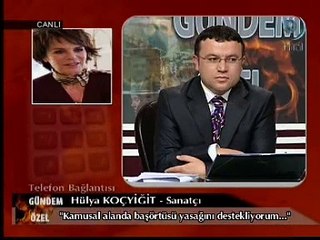Hülya Koçyiğit'le Emine Şenlikoğlu arasında başörtüsü tartışması
