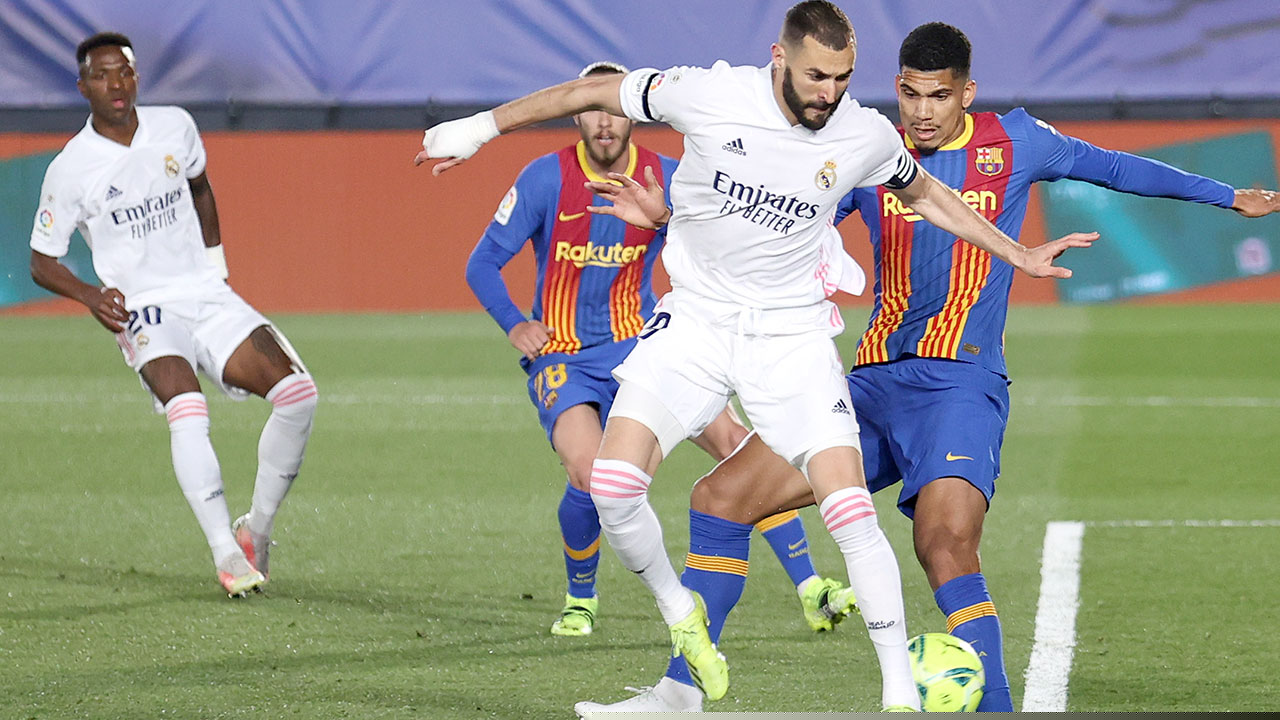 Real Madrid v Barcelona
