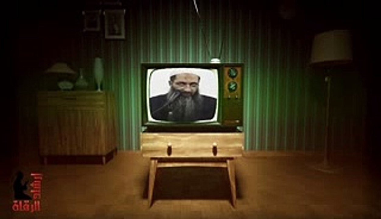 أخ أهله يستعينون بالسحرة لفك السحر والأعمال ، ما الواجب عليه فعله؟‬