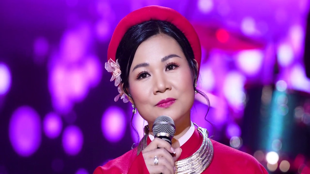 Miền Trung Ngàn Năm Biển Đợi - Dương Hồng Loan