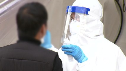 "코로나19 4차 유행 입구...3차보다 클 가능성" / YTN