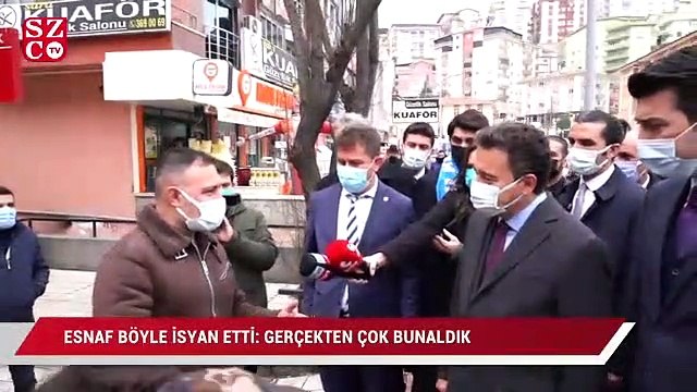 Ali Babacan’a elindeki ödenmeyen çeki gösteren esnaf böyle isyan etti: ‘Gerçekten çok bunaldık’
