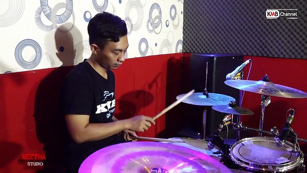 DEWE WANI - DHE BAZ (COVER Putri Kristya KMB)