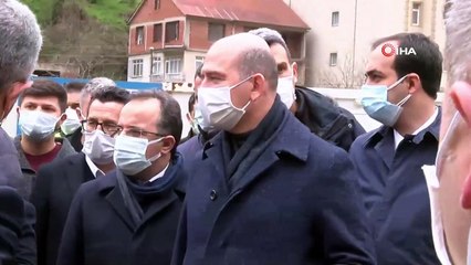 Bakan Soylu, sel felaketinin yaşandığı Dereli'de incelemelerde bulundu