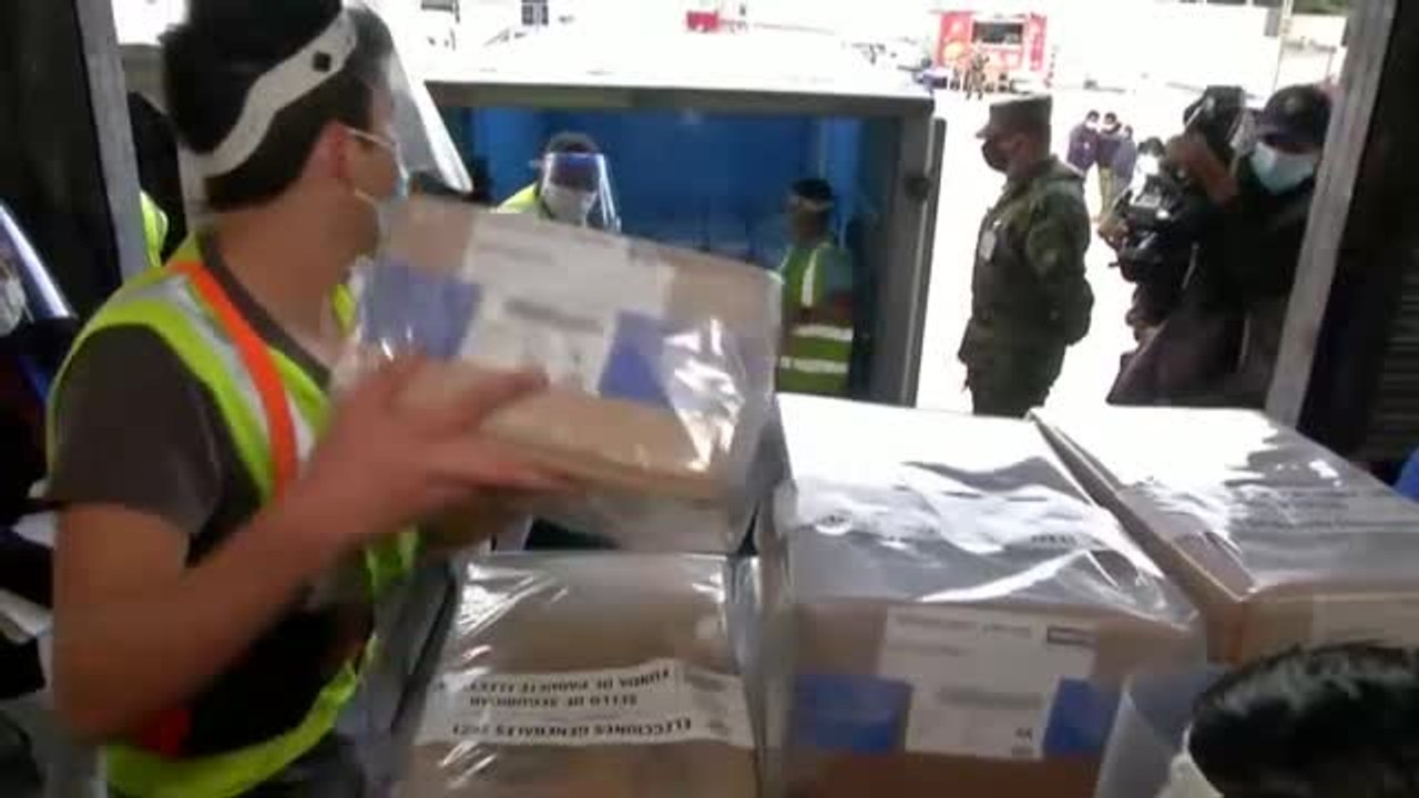 Ecuador celebra este domingo la segunda vuelta de las elecciones presidenciales