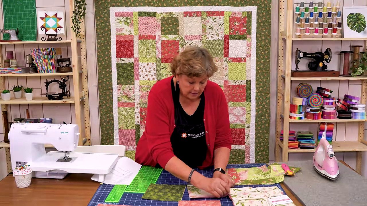 Make A "Building Blocks" Quilt With Jenny Doan Of Missouri Star (Video Tutorial)