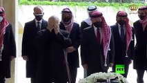 الملك عبدالله الثاني يزور الأضرحة الملكية برفقة أمراء من الأسرة الحاكمة
