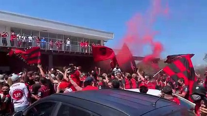 ext-despedida-aficionados-alajuelense-110421