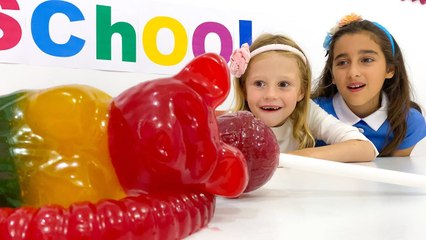 Nastya teaches that you cannot eat sweets