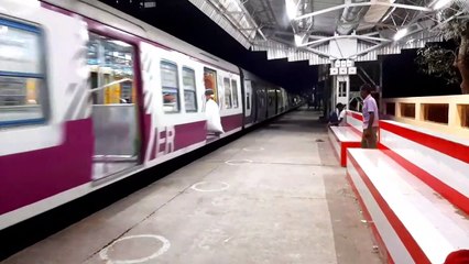 Howrah-Katwa Local Arriving & Departing from Balagarh Station at Night __ Eastern Railways
