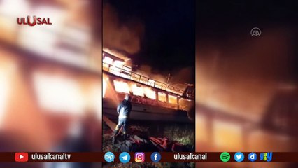 Antalya'da iki tekne alevlere teslim oldu